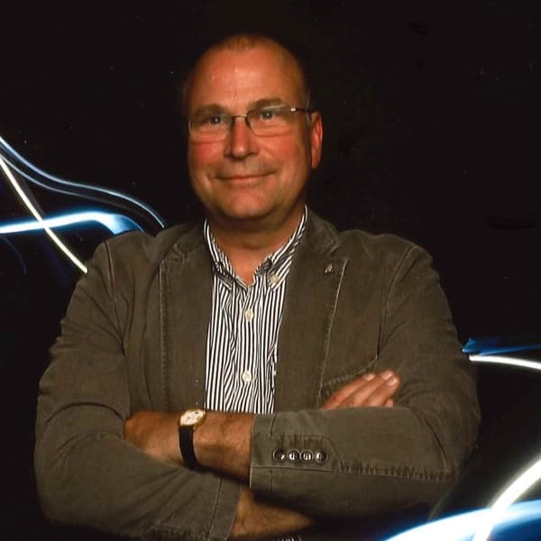 Dr Ralph Bäßler, speaking at ECET 2026